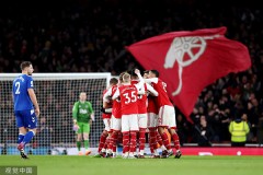 欧洲杯回顾：斯洛伐克vs乌克兰，乌克兰状态糟糕，斯洛伐克战意十足争出线